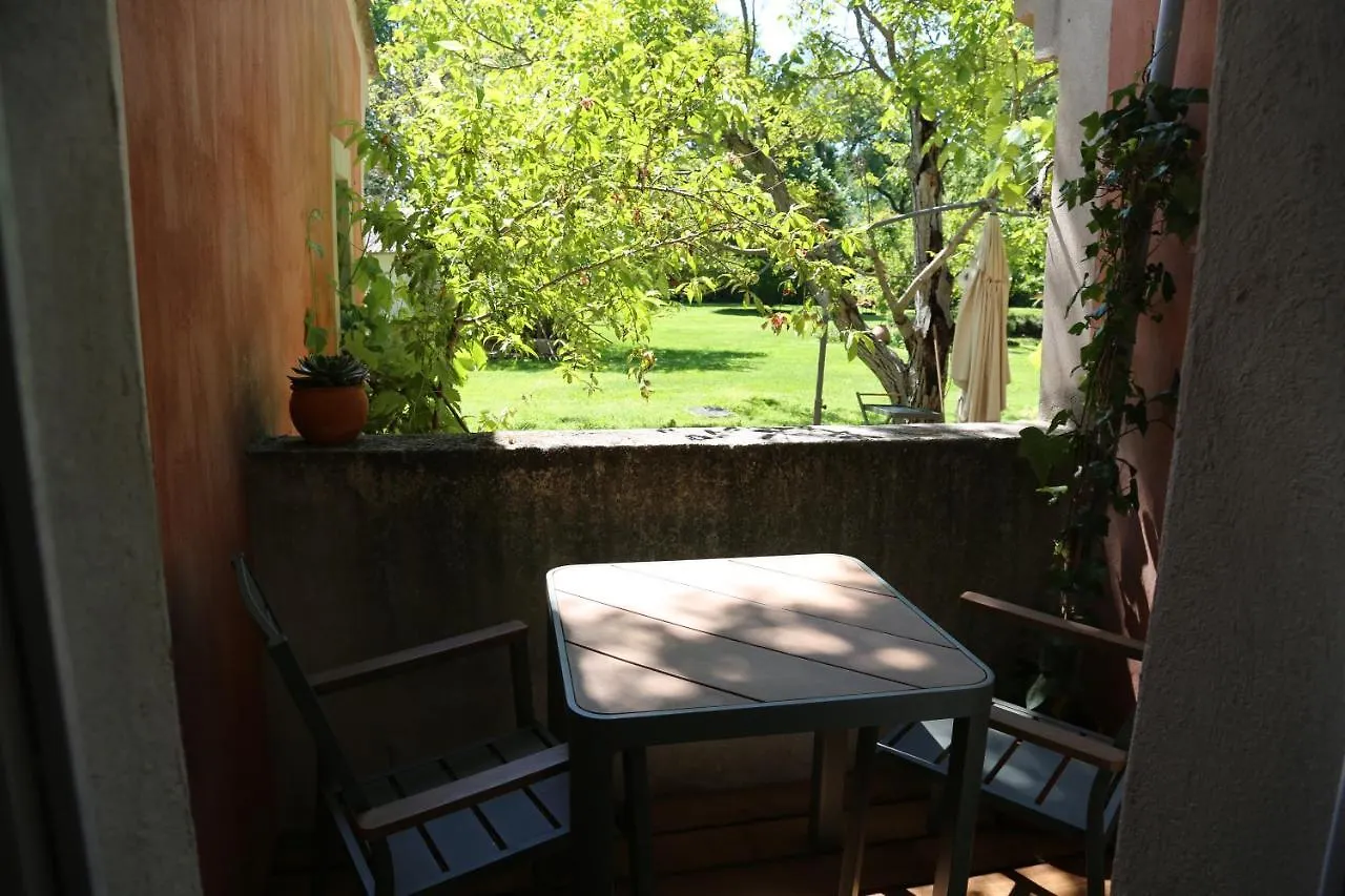 Bed & Breakfast Le Pavillon Vert - B&B Vedène