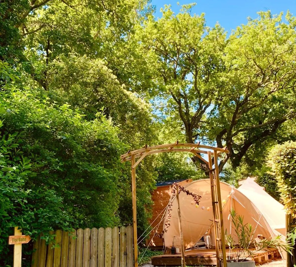 Bed & Breakfast Le Pavillon Vert - B&B Vedene France